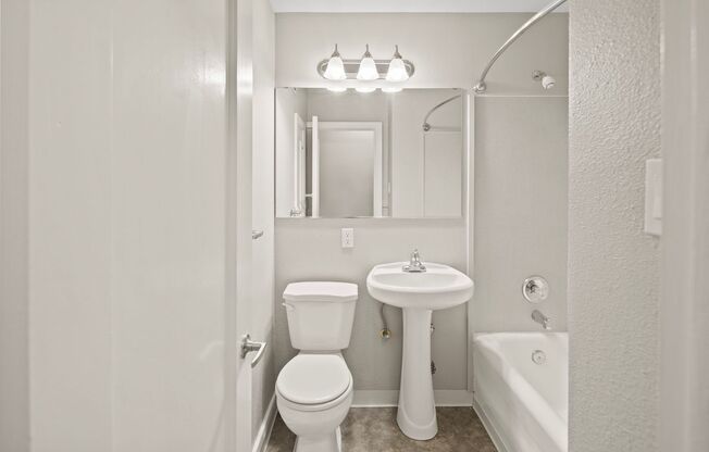 1 bed, 1 bath, 550 sqft, $1,677, Unit 314