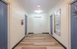 2 beds, 1 bath, 750 sqft, $1,249, Unit 23