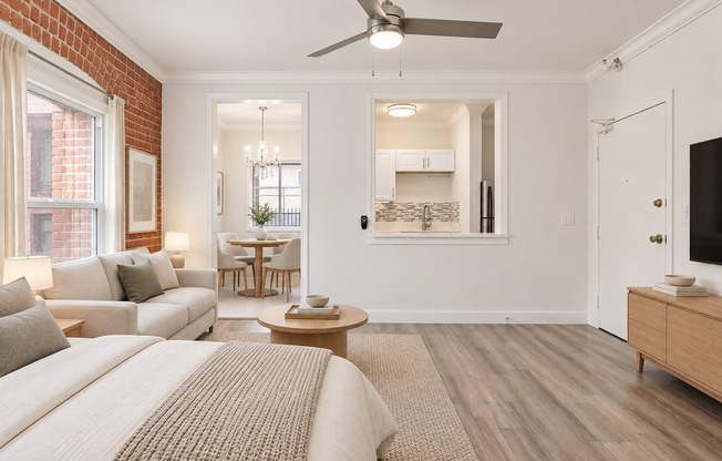 1 bed, 1 bath, 740 sqft, $1,695, Unit 301