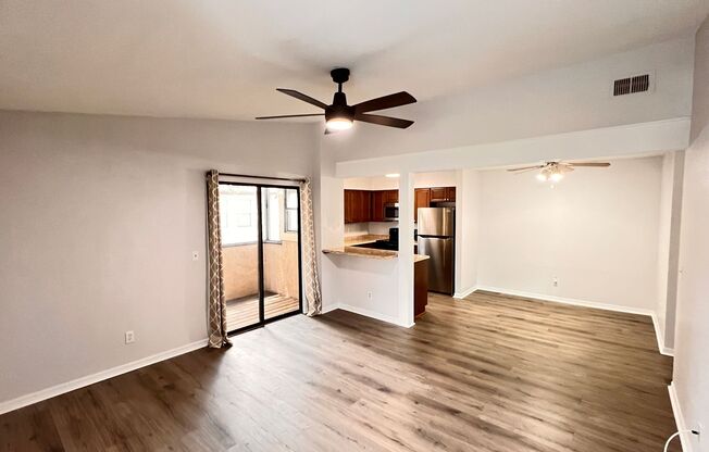 Unlock Your Perfect Winter Park Retreat: Freshly Upgraded 2-Bedroom Condo Just Steps from Full Sail! WASHER & DRYER INCLUDED!