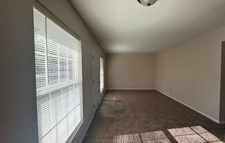 2 beds, 1 bath, $750, Unit 2017 Apt. A