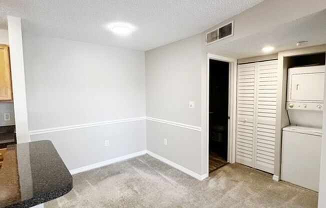 Corner Unit - 2nd Floor- 1 Bedroom 1 Bath for Lease in Brandon, FL