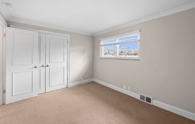 2 beds, 1.5 baths, 1,650 sqft, $2,480, Unit 1037