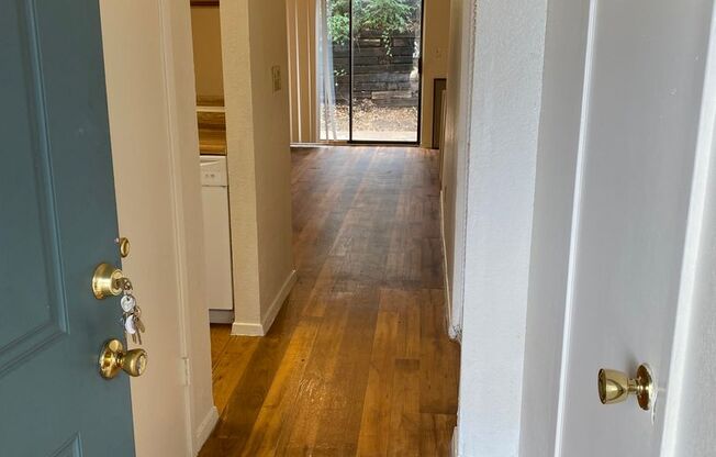 2 bedroom condo by UNT