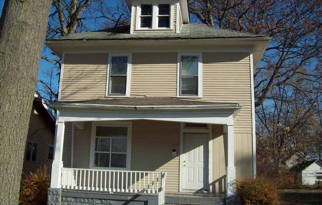 Spacious 3 Bedroom @ 3115 Bowser Ave