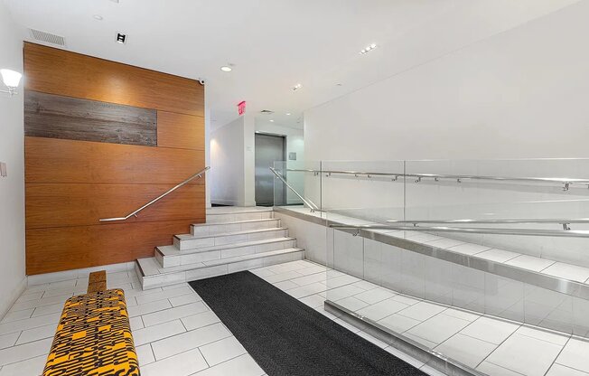 110 WARREN ST