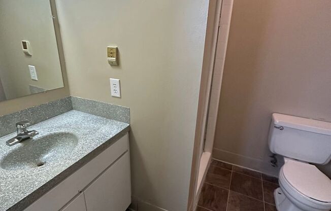 2 beds, 2 baths, 1,112 sqft, $1,265, Unit Unit 01