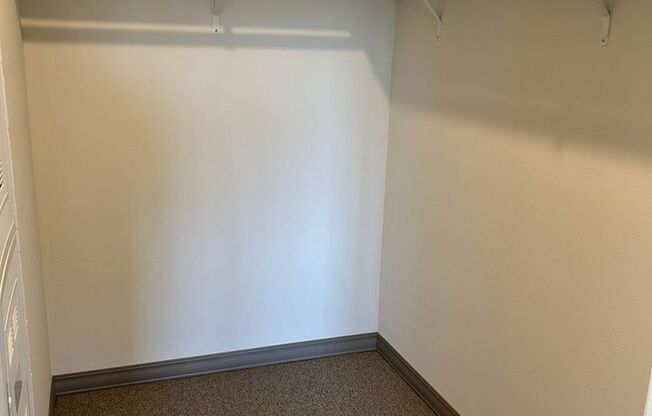 1 bed, 1 bath, 620 sqft, $1,385, Unit 5380205