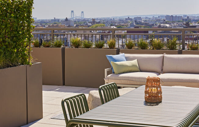 1 bed, 1 bath, $3,150, Unit 3A