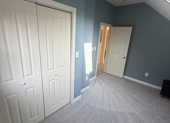 2 beds, 1 bath, 850 sqft, $2,400, Unit 3