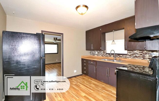 2 beds, 1 bath, $1,275