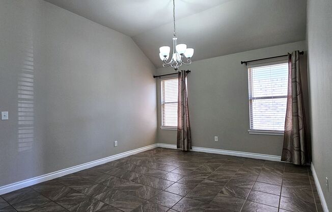 3 beds, 2 baths, $1,850