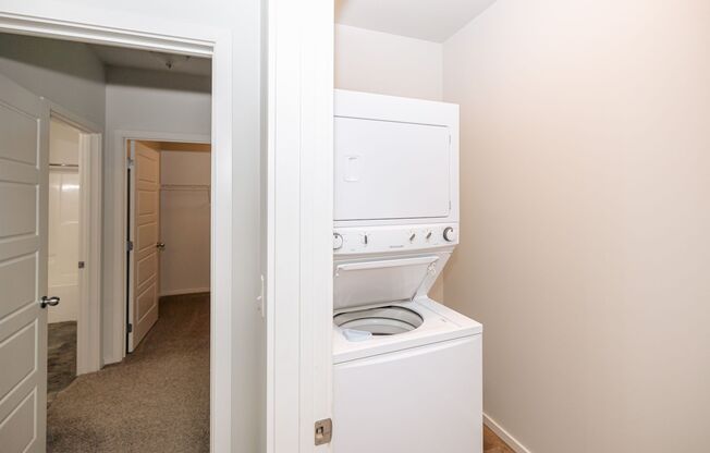 2 beds, 2 baths, 1,008 sqft, $1,770, Unit 315