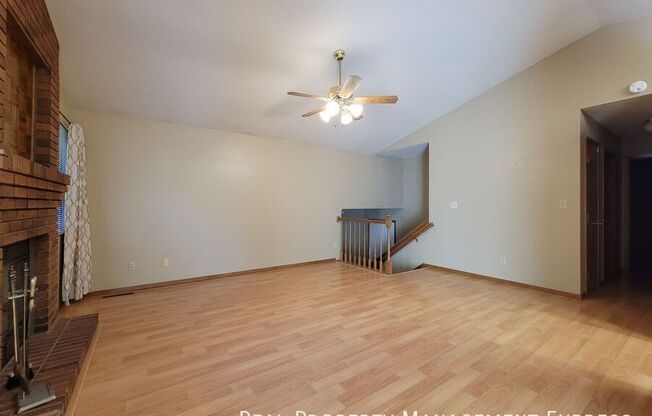 5213 W Cottage Trail