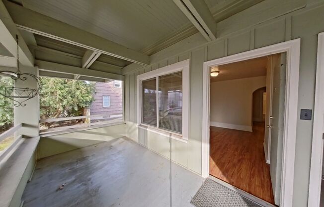 671 East 16th Ave / 671 1/2 East 16th Ave