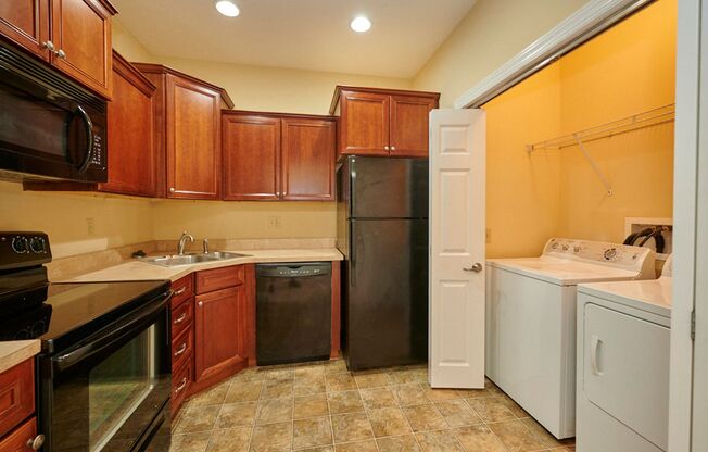 Waterford Village Apartments