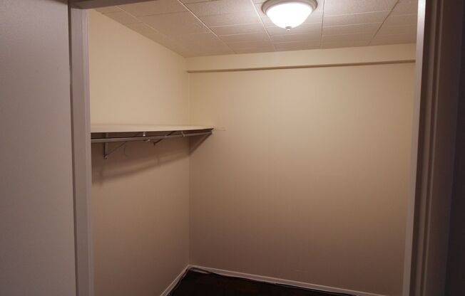 Studio, 1 bath, 520 sqft, $850, Unit 107