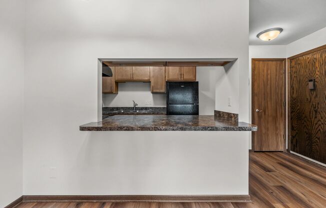Studio, 1 bath, $989, Unit 81