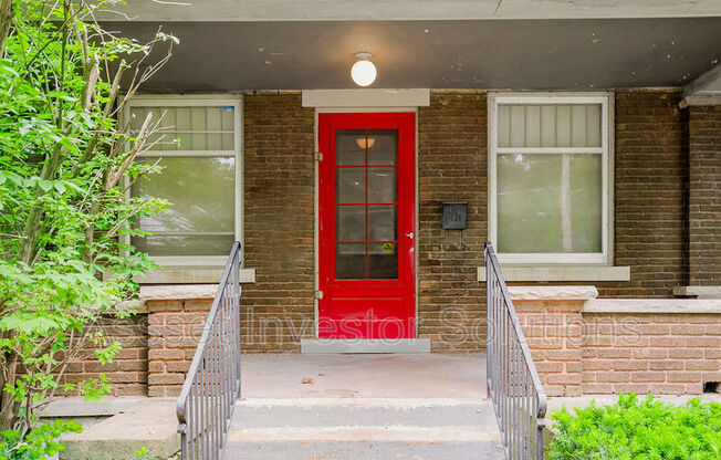 1911 W 42 AVE