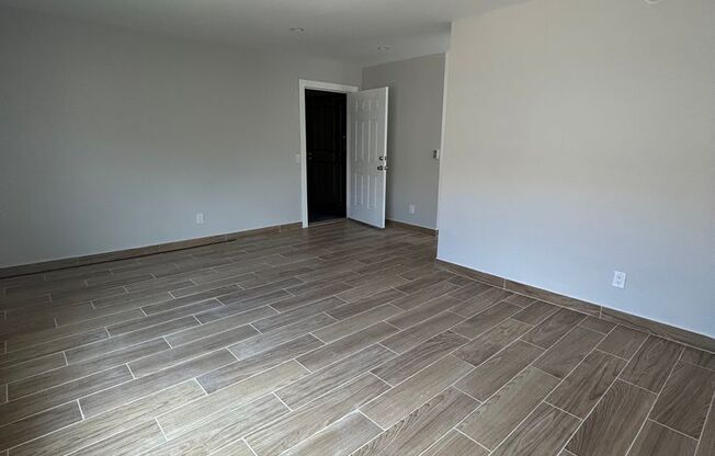 1 bed, 1 bath, $2,600, Unit 2