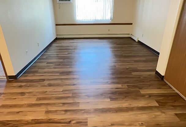 2 beds, 1 bath, 910 sqft, $969.99, Unit 1780-Q303