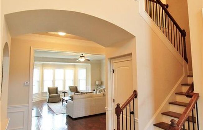 ✨ Welcome Home to 4030 Rotterdam Pass!