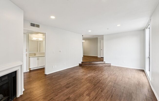 1 bed, 1 bath, 850 sqft, $2,348, Unit 104