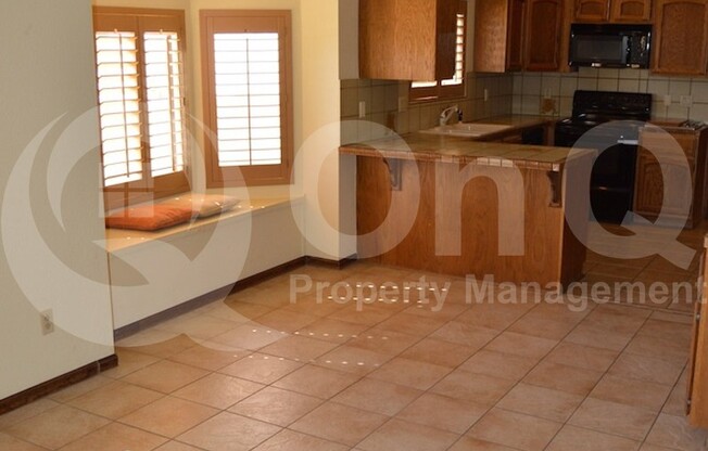 5242 W FALLEN LEAF LN