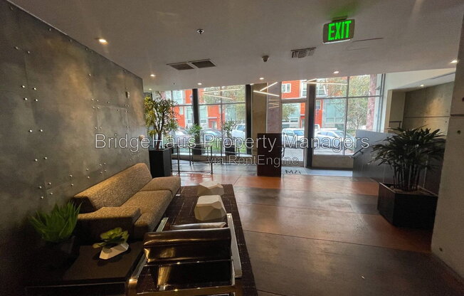 Studio, 1 bath, 718 sqft, $2,200, Unit 409