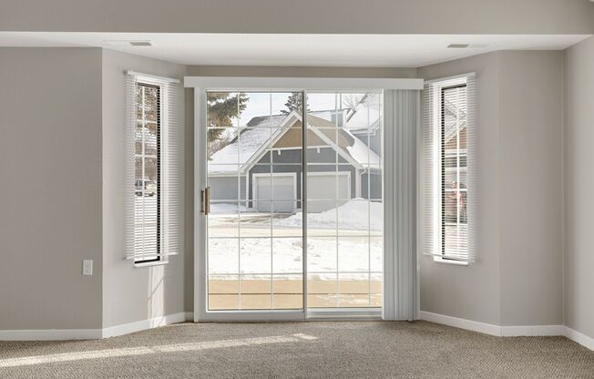 2 beds, 1 bath, 1,207 sqft, $1,995, Unit 04 2369 R