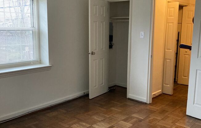 1 bed, 1 bath, 700 sqft, $1,525, Unit 00 - C