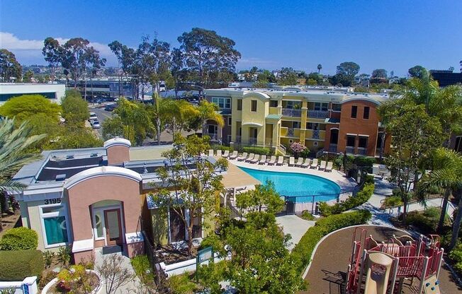 Point Loma - Furnished 2bd/2ba Condo with Resort Style Amenities!