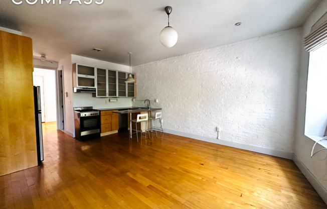 794 SAINT JOHNS PL