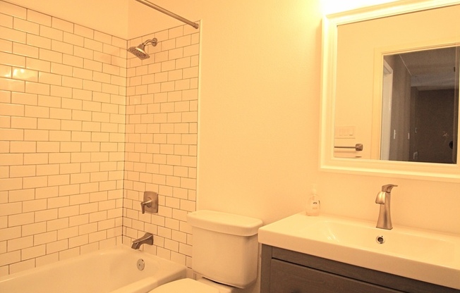 3 BD 2 BA AVAILABLE JUNE!! NEAR LOOKOUT RD