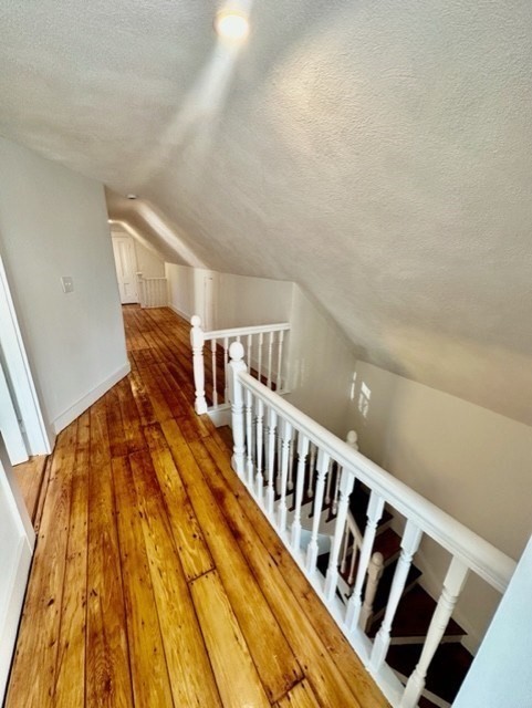 3 beds, 1 bath, $4,200, Unit 1