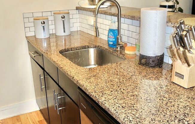 30th St N 1234 - PM HOLD $3200 INDEFINITELY
