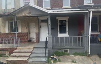 2 beds, 1 bath, $1,195