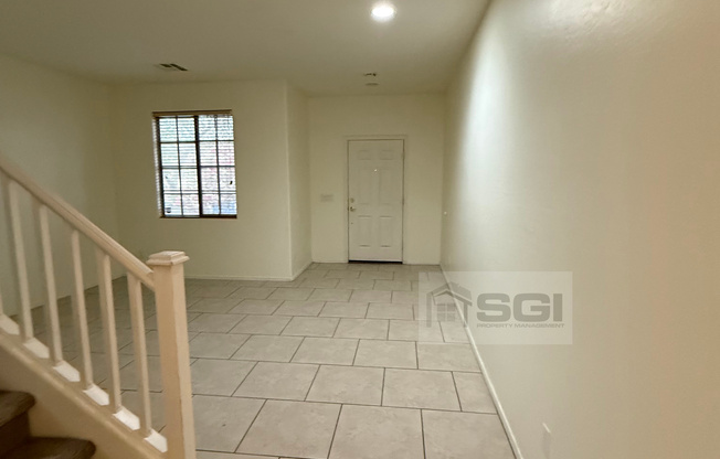 6414 S 72 LN