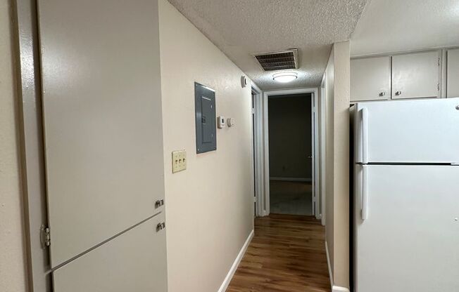2 beds, 1 bath, 825 sqft, $1,695, Unit 492104