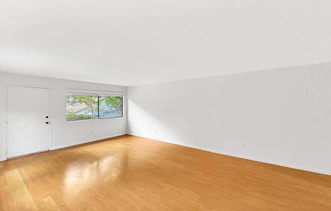 Charming 3BD/3BA Townhouse in University City W/ W/D, Tandem Carport, & Private Patio!