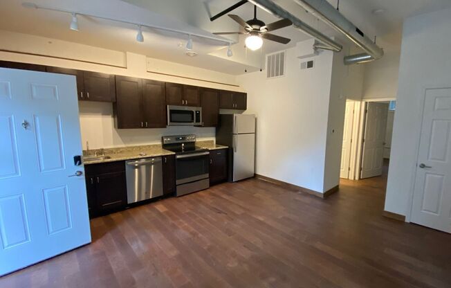 1 bed, 1 bath, 567 sqft, $1,225, Unit Unit 17A