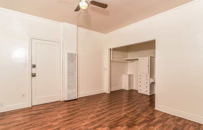 21 Westminster Avenue - 108
