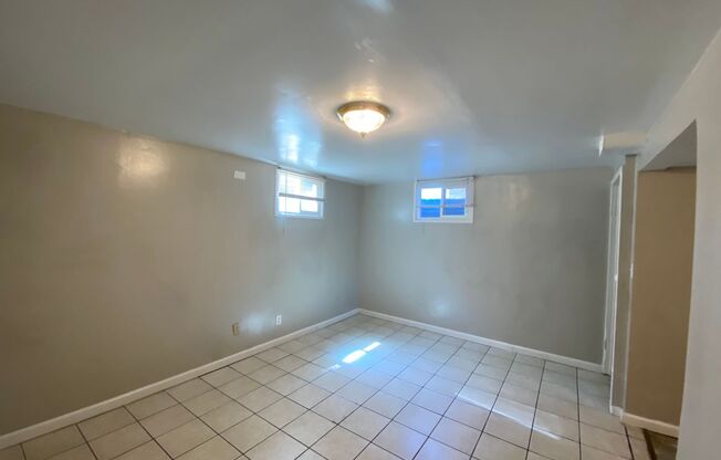 2 beds, 1 bath, $1,445