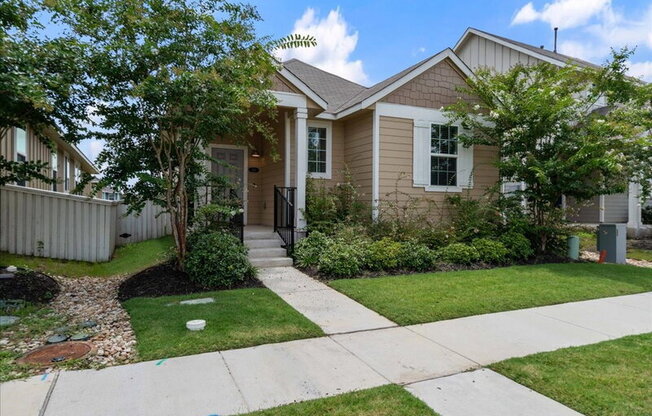 330 HORTUS DR