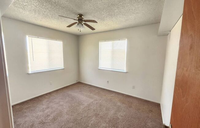 2 beds, 1 bath, $1,200