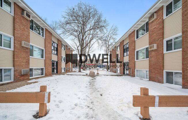 2 beds, 1 bath, 900 sqft, $1,150, Unit 5332-5