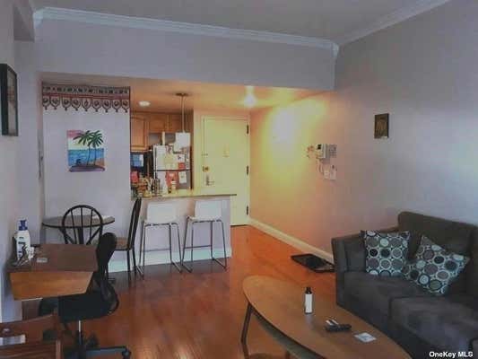 2 beds, 1 bath, $3,000