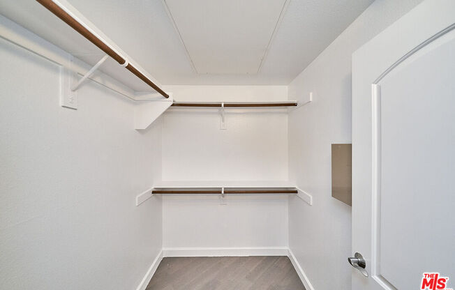 1 bed, 1 bath, 700 sqft, $2,700, Unit 103