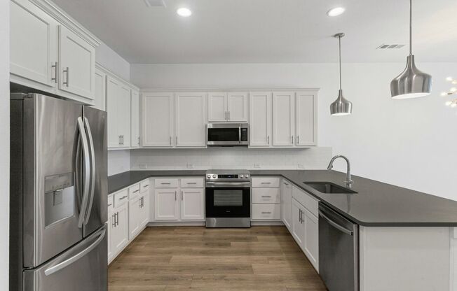 3 beds, 2.5 baths, $2,100