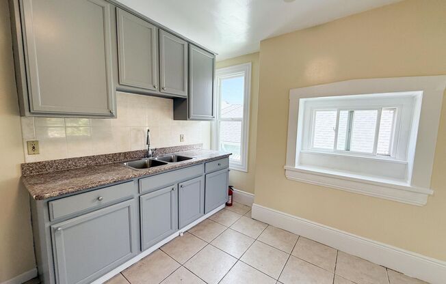2308-2310 26th Ave.